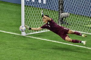Bono Solid, Panenka Hakimi Pastikan Maroko Kalahkan Spanyol Lewat Adu Penalti