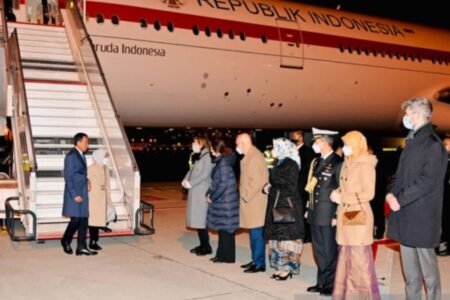 Suhu Minus Satu Derajat Sambut Presiden Jokowi dan Ibu Negara di Brussels untuk Hadiri KTT ASEAN-Uni Eropa