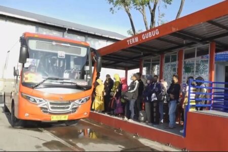 Tarif Bus Trans Jateng Rp4.000, Buruh Merasa Terbantu Bus Trans Jateng