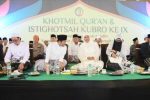 Lewat Khotmil Quran dan Istighosah Kubro Pesantren Langitan, Khofifah: Bangun Kehidupan Harmoni