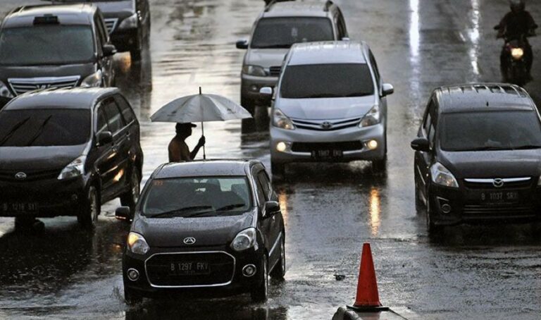 Cuaca Jakarta Jumat 3 Maret 2023: Siang Hujan, Malam Berawan