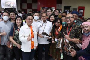 Beri Materi di Studium General ke 6 Ubaya, Sandiaga Uno: Generasi Muda Jadilah Agen Perubahan