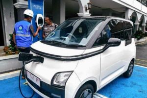 Pengisian daya baterai untuk mobil listrik