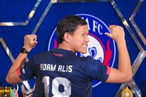 Adam Alis Putuskan Hengkang dari Arema FC, Pelatih Tak Bisa Berbuat Banyak Adam Alis