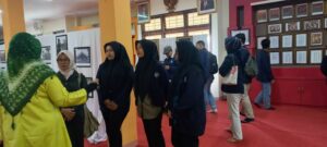 Tampilkan 525 Koleksi Arsip, Pameran Arsip Sejarah Kalimantan Barat