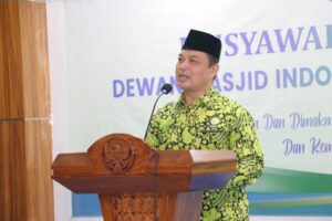 Jangan Berpolitik Praktis di DMI