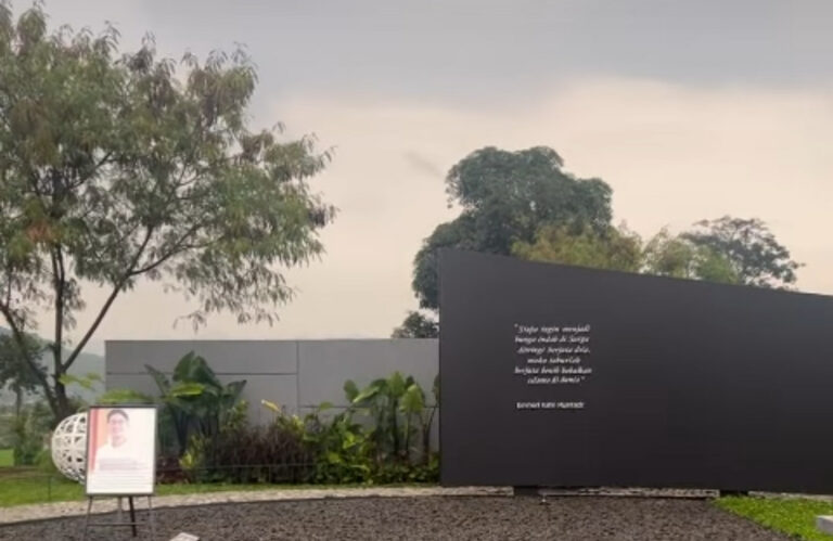 Mata Air Keluar dari Makam Eril, Ridwan Kamil : Berkah Semasa Hidup Almarhum