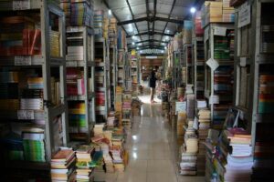 Tambah Koleksi 11 Ribu Buku Baru, Perpustakaan Kota Jakarta Selatan Bagikan Buku ke Setiap RW Kampung Ilmu Surabaya