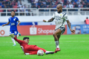 Live Score Hasil Persita Vs Persib, David da Silva Ngamuk Lampaui Matheus Pato?