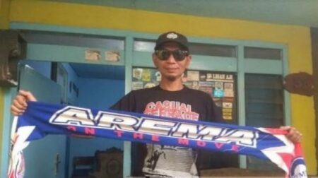 Profil Yuli Sumpil, Siapa Yuli Sumpil? Dirigen Aremania yang Disorot dan Trending di Twitter