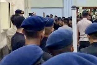 Disoraki Kawanan Anggota Brimob, Jaksa Sidang Tragedi Kanjuruhan Merasa Terintimidasi