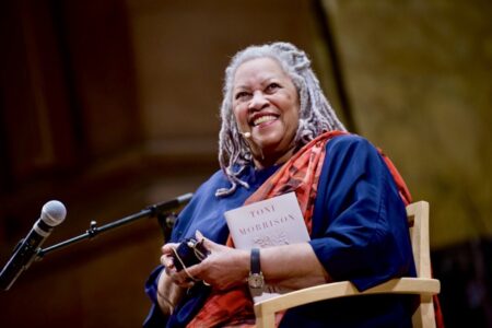 Toni Morrison, Peraih Pulitzer dan Nobel Sastra, Pembuka Sisi Gelap Amerika Serikat