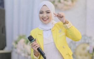 Lirik Lagu Minang Tungkek Mambaok Rabah Oleh Fauzana, Cerita Pentingnya Saudara