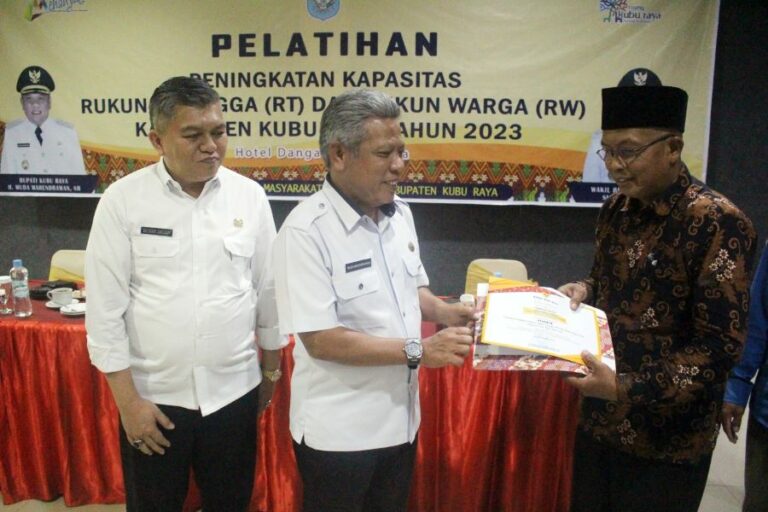 RT-RW Harus Proaktif Pantau Warga yang Sakit