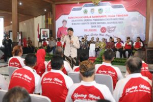 Apa Itu Program Kancing Merah, Cara Ganjar Stunting di Jateng
