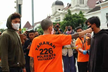 aksi klitih di Titik Nol Kilometer Yogyakarta