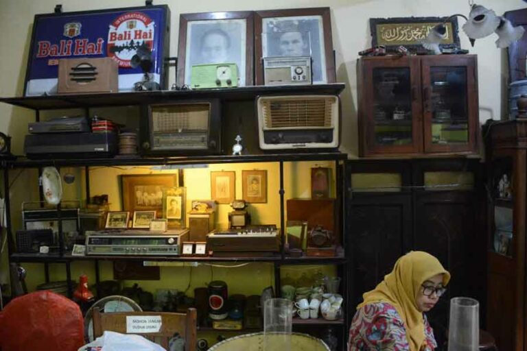 Pasar Nostalgia Surabaya