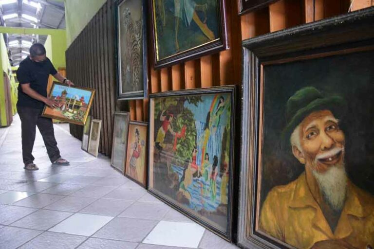 Pasar Nostalgia Surabaya
