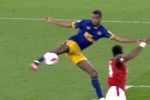 Nottingham Forest vs Newcastle, Dua Gol Menit Akhir Alexander Isak Hasilkan Kemenangan
