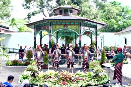Keraton Yogyakarta Gelar Sajian Musik Kolaborasi Hip Hop dan Orkestra di Peringatan Serangan Umum 1 Maret