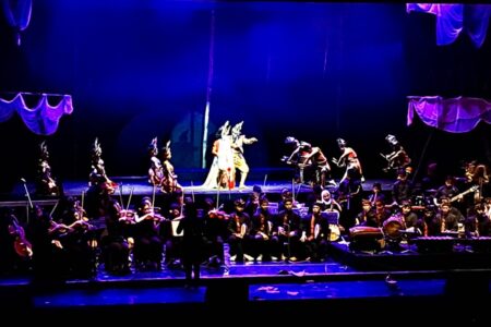 Konser Musik Kolaborasi Bangunlah Jiwanya di Cak Durasim dalam Rangka Hari Musik Nasional