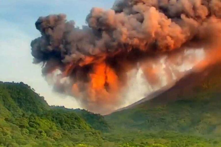 Kondisi terkini Gunung Merapi (foto: Dok Badan Geologi)