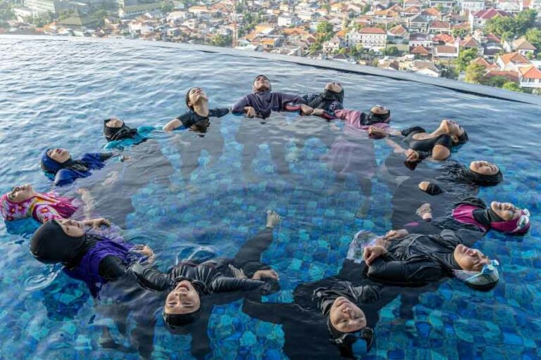 Peringati Hari Kebahagiaan Internasional, Hotel Ciputra World Gelar Aqua Workout Peserta acara Aqua Workout