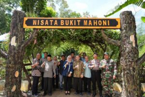 Wagub Kaltim Hadi Mulyadi: Warga Membangun Obyek Wisata Merupakan Warga yang Luar Biasa