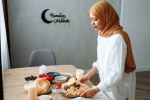 Jadwal Waktu Buka Puasa Kota Surabaya dan Sekitarnya Senin 27 Maret 2023