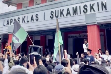 Pidato Anas Urbaningrum Usai Bebas dari Lapas Sukamiskin; Kamus Saya Adalah Perjuangan Keadilan