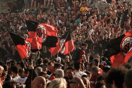 Ilustrasi pendukung AC Milan (foto: Luca Luperto, pexels)