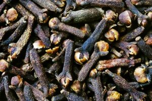 Cengkeh memiliki banyak manfaat bagi kesehatan dan kecantikan