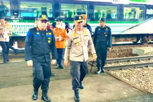 Polda DIY Bersama KAI Daop 6 Cek Kesiapan Jalur Kereta Api Stasiun Tugu-Wates Jelang Mudik Lebaran 2023