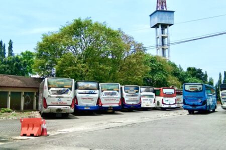 Jelang Mudik Lebaran 2023, Bus di Terminal Giwangan Jalani Ramp Check