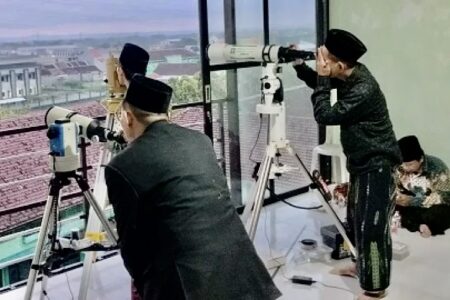 Rukyatul Hilal NU Jombang di Pusat Observasi Ponpes Mambaul Maarif Denanyar Tak Berhasil Lihat Hilal