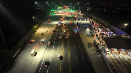 Berita Arus Mudik Lebaran, One Way Km 72 Cikampek sampai Km 414 GT Kalikangkung Dilanjutkan Hingga Kamis 20 April 2023