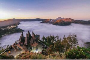 Libur Lebaran, Gubernur Khofifah Ajak Wisatawan Kunjungi Destinasi Kece Badai di Jawa Timur Puncak Seruni, Gunung Bromo, Jawa Timur (foto: istimewa)