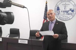 Bill Bazzi saat memberikan pernyataan terkait kegiatan kesehatan dan kebugaran gratis di Young Center, Dearborn, Michigan, Amerika Serikat. (foto: instagram @billbazzi)