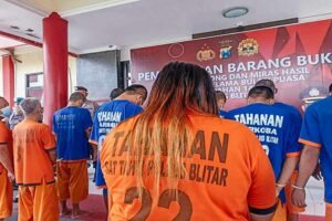Jengkel tak Diberi Nafkah, Perempuan Asal Blitar ini Nekat jadi Muncikari BTY, ibu rumah tangga asal Kanigoro, Kabupaten Blitar, tersangka kasus prostitusi online (foto: beritajatim.com)