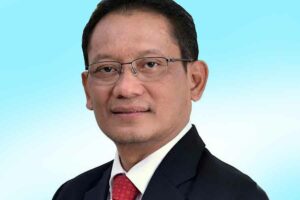 Profesor Dr. Rudi Purwono, seorang Guru Besar Ilmu Ekonomi di Fakultas Ekonomi dan Bisnis (FEB) Universitas Airlangga