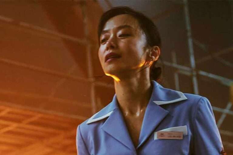 Akting Jeon Do-yeon dalam Kill Boksoon (2023)
