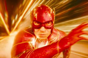 Ezra Miller dalam film The Flash (2023)