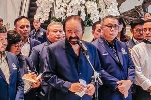 Terkait Kasus Johnny G. Plate, Surya Paloh: Partai Nasdem tetap Mengedepankan Asas Praduga tak Bersalah Ketua Umum DPP Nasdem Surya Paloh saat berbicara dalam Konferensi Pers Partai NasDem terkait status Menkominfo Johnny G Plate