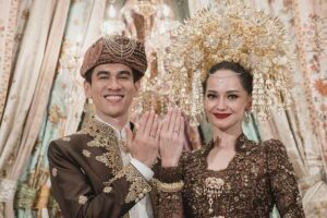 Enzy Storia resmi menikah dengan diplomat muda Maulana Kasetra (foto: instagram @enzystoria)