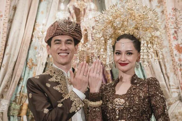 Enzy Storia resmi menikah dengan diplomat muda Maulana Kasetra (foto: instagram @enzystoria)