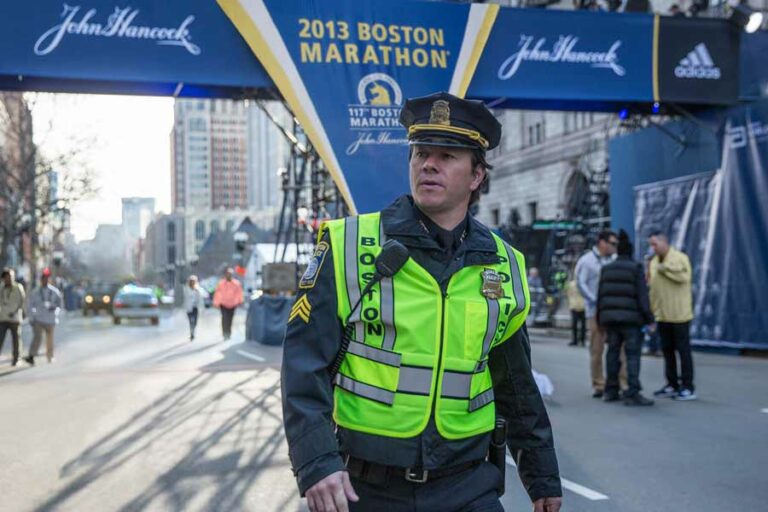 Jadwal Tayang dan Sinopsis Patriots Day (2016), Film yang Berkisah tentang Pengeboman Maraton Boston 2013 Mark Wahlberg dalam Patriots Day (2016)