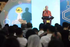 Ganjar Pranowo saat menghadiri halal bihalal HIPMI Jateng di Gedung Gradhika Bhakti Praja