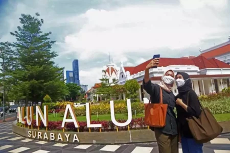 Alun-alun Surabaya, lokasi gelaran puncak acara Anugerah Pewarta Foto Indonesia (APFI) 2023 (foto: istimewa)