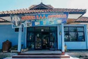 Hari Museum Internasional, Disparbub Garut Gelar Cerdas-Cermat Murid Nomor Wahid Sejarah Museum R.A.A Adiwidjaja
