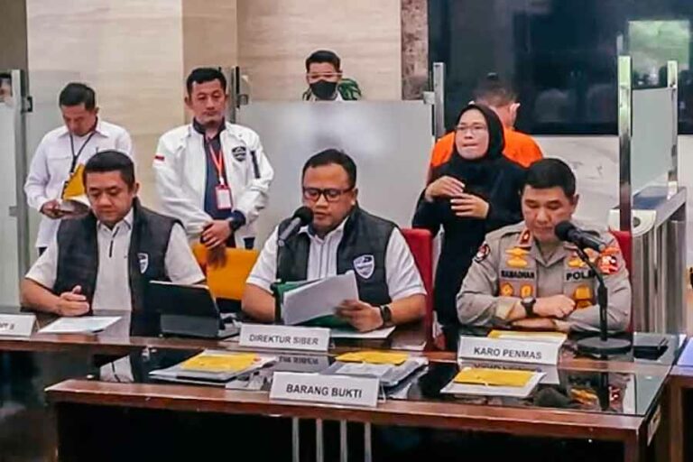 Konferensi pers pengungkapan kasus AP Hasanuddin